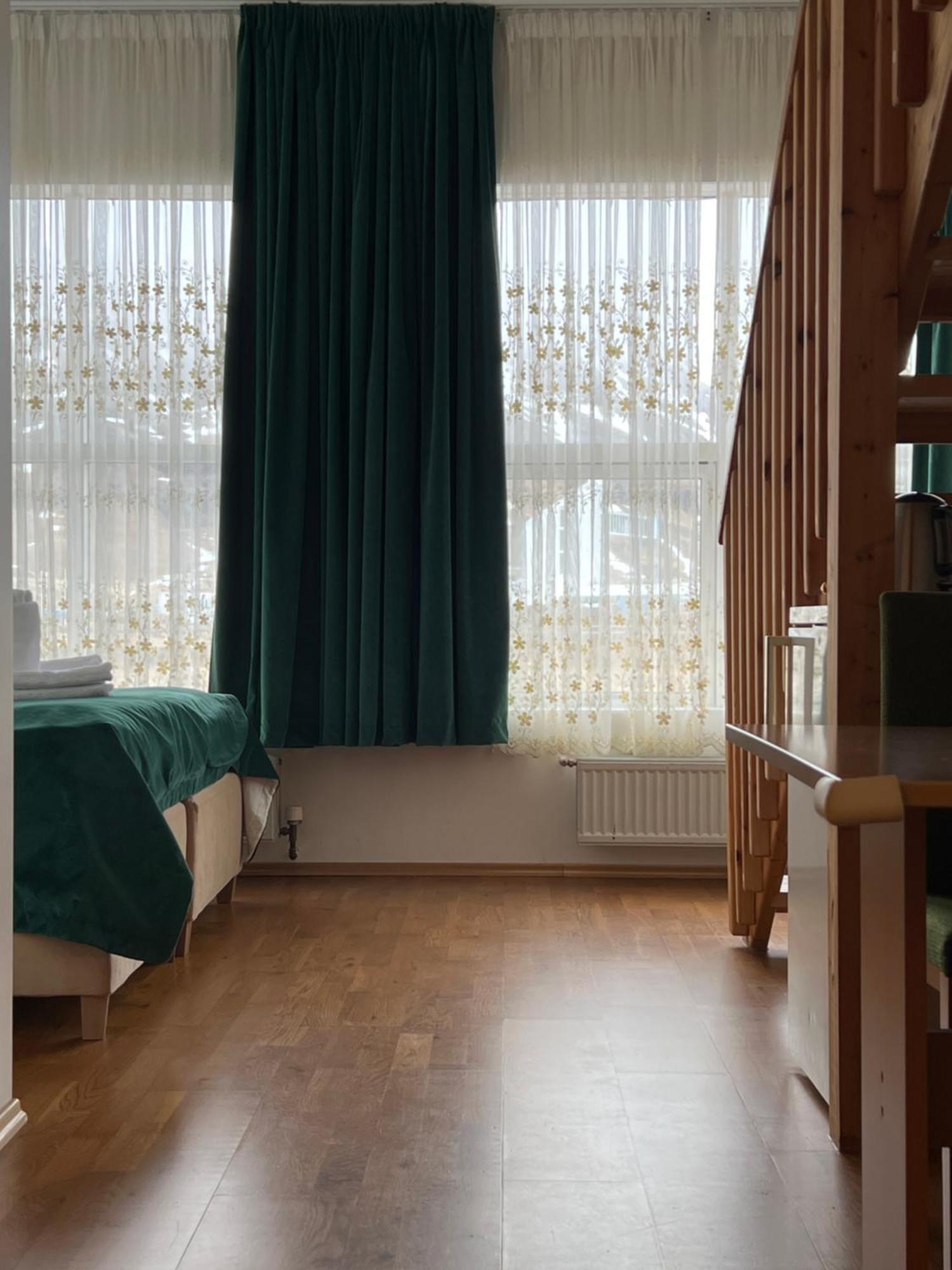 Media Luna Guesthouse Сейдісфіордюр Екстер'єр фото